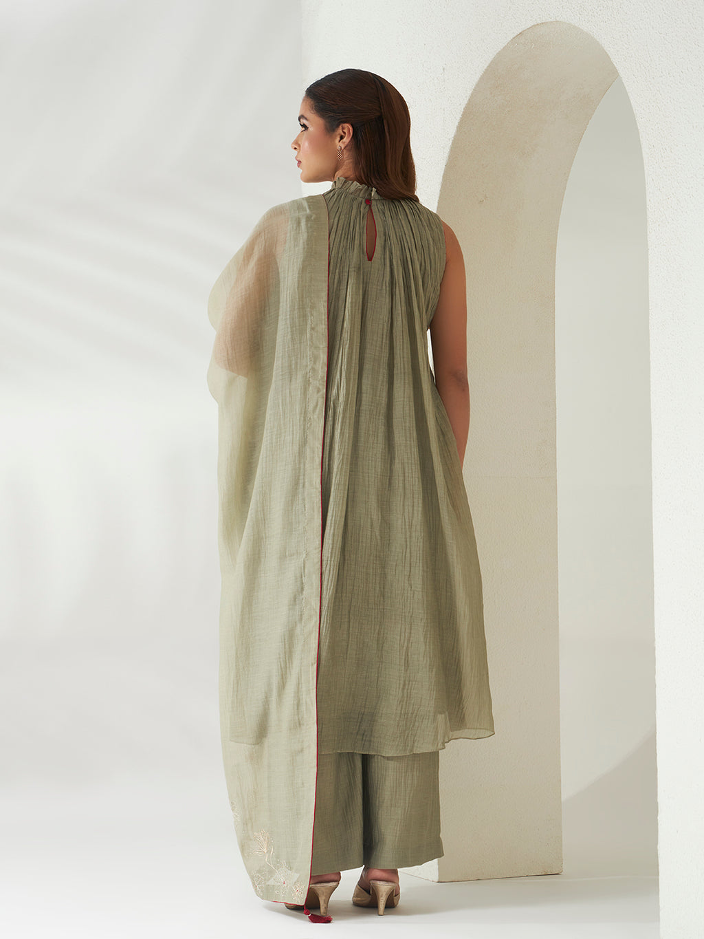 Ela Pleated Straight Suit Set