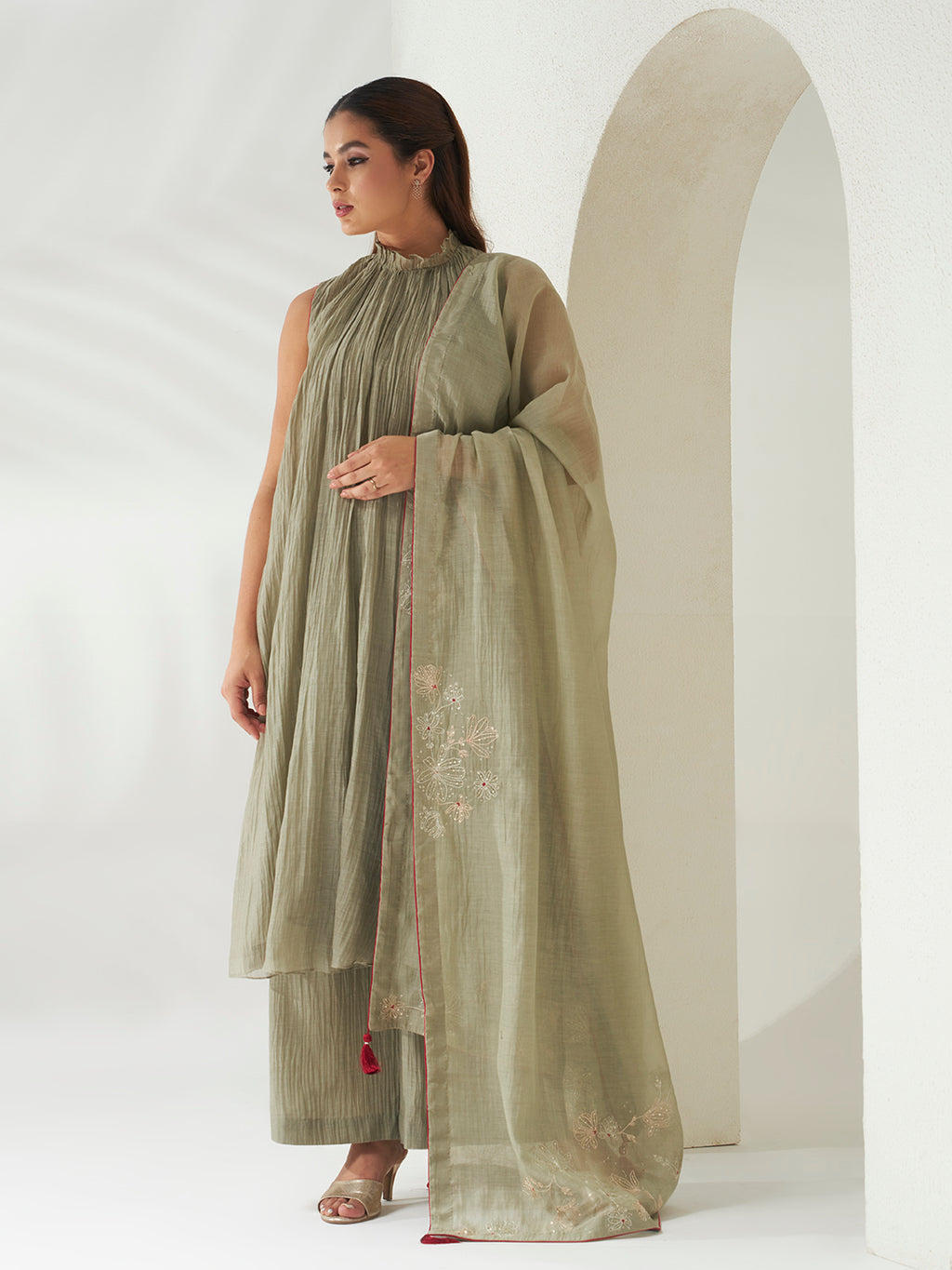 Ela Pleated Straight Suit Set