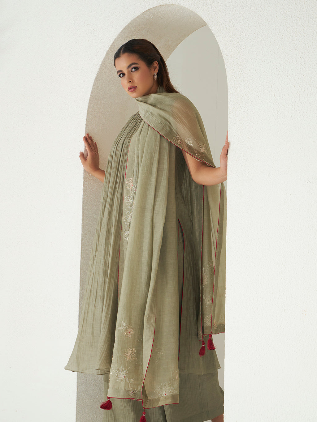 Ela Pleated Straight Suit Set