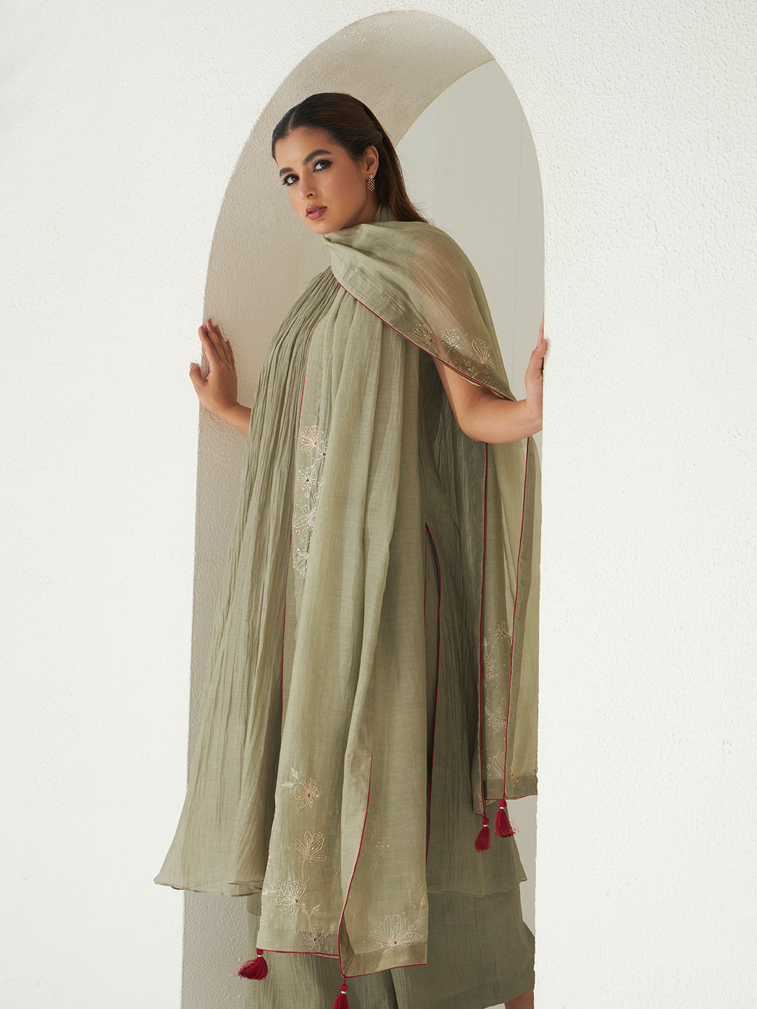 Ela Pleated Straight Suit Set