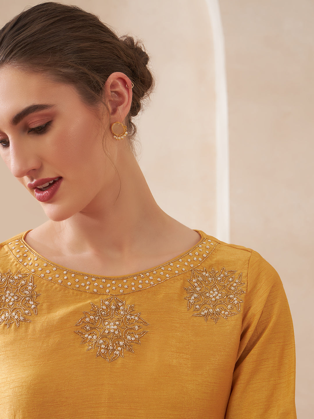 Kesar Suit Set