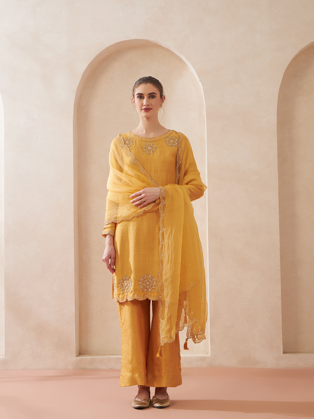 Kesar Suit Set