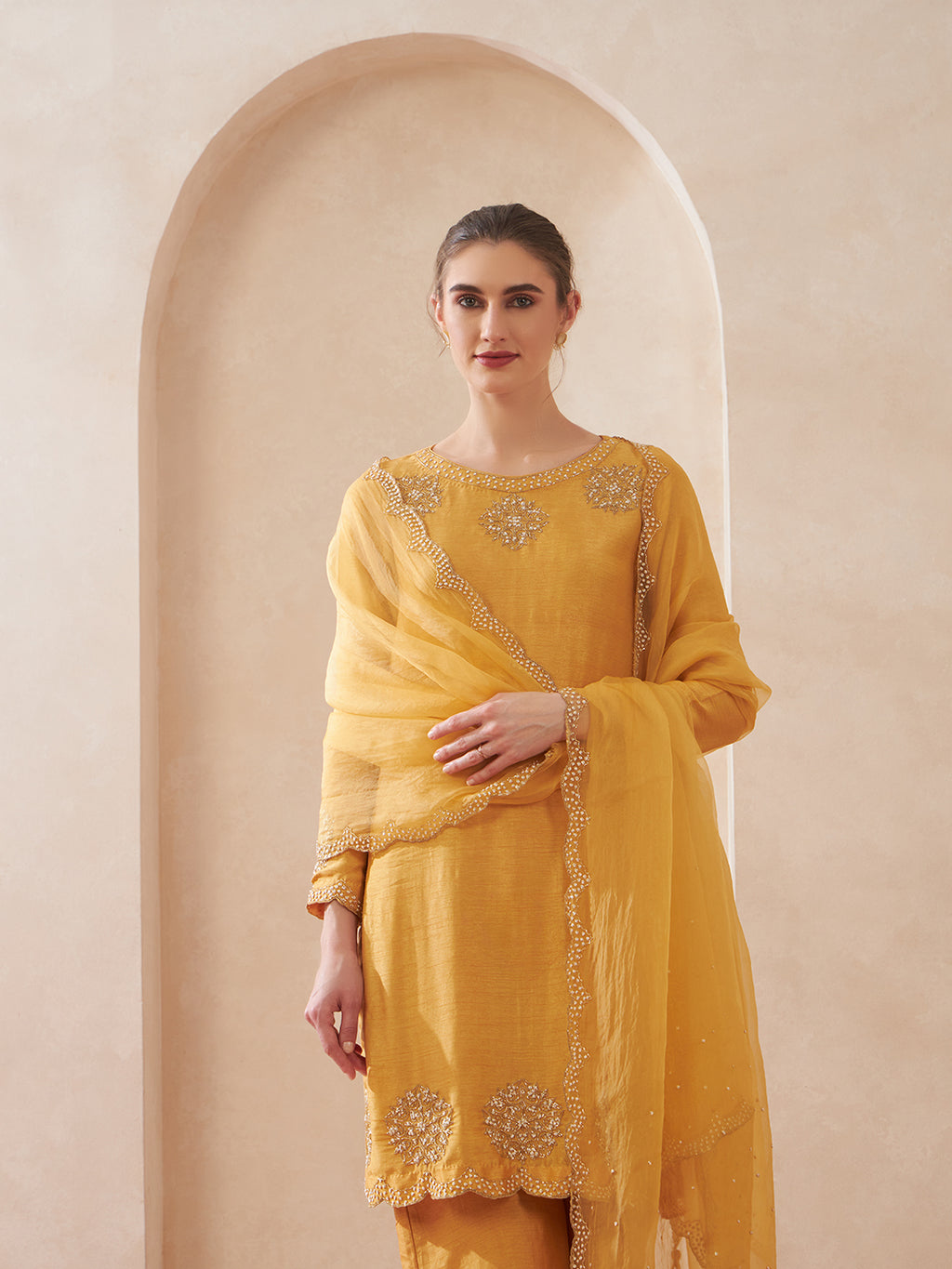Kesar Suit Set