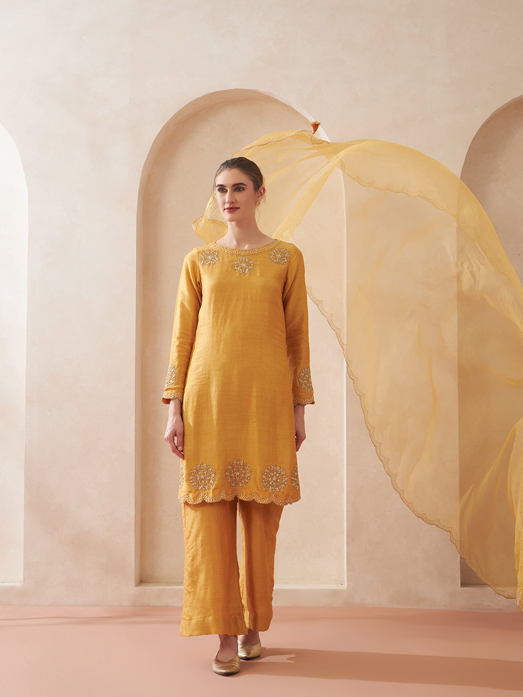 Kesar Suit Set