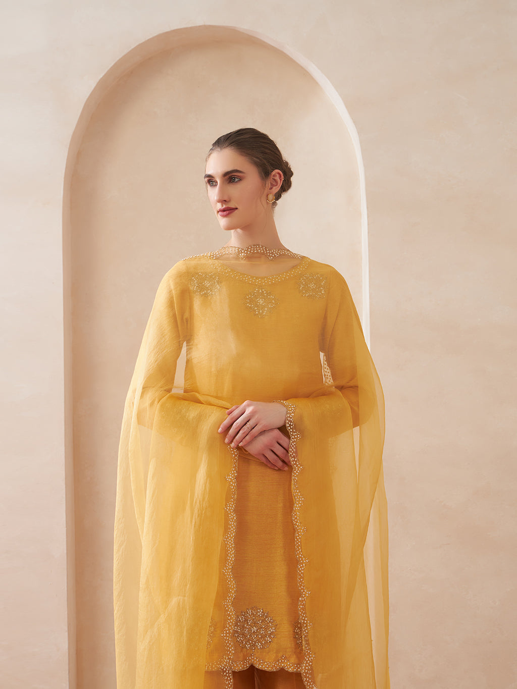 Kesar Suit Set