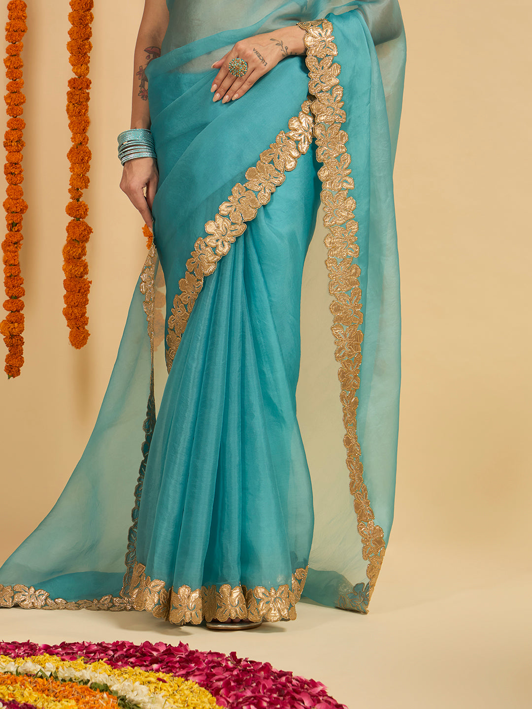 Roshni Saree