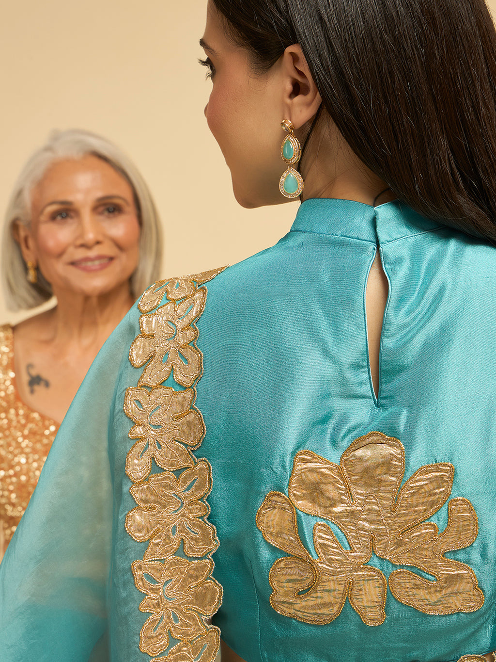 Roshni Saree
