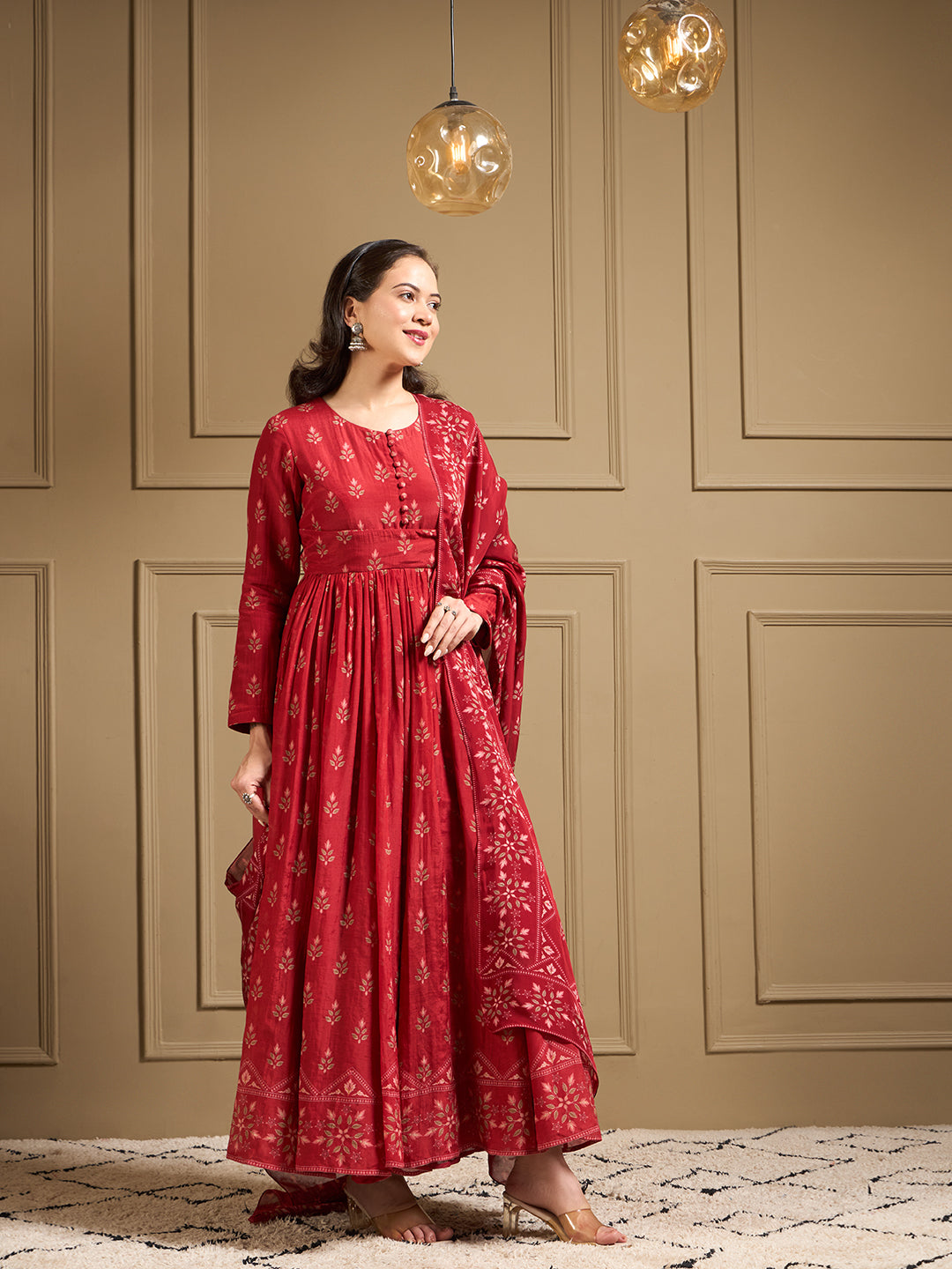 Surkh Anarkali Set