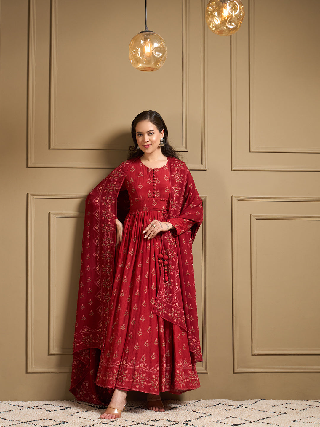 Surkh Anarkali Set