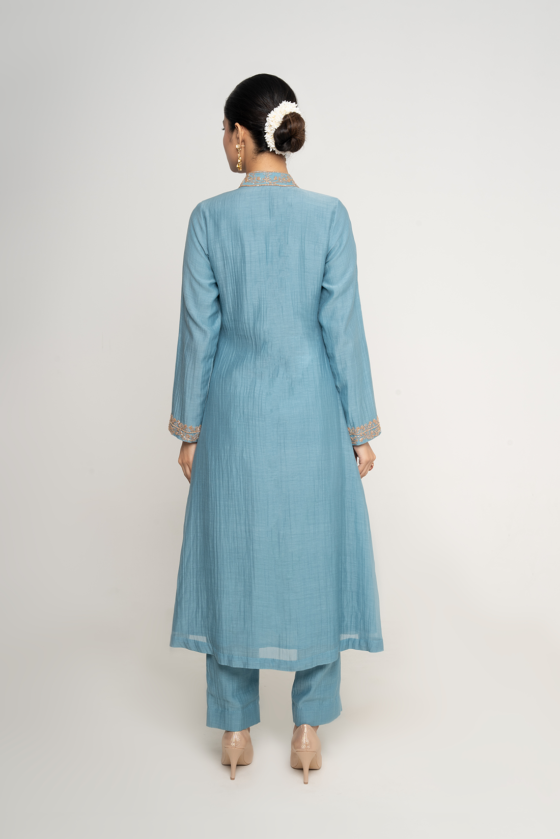 Hazy Blue (cut-line)