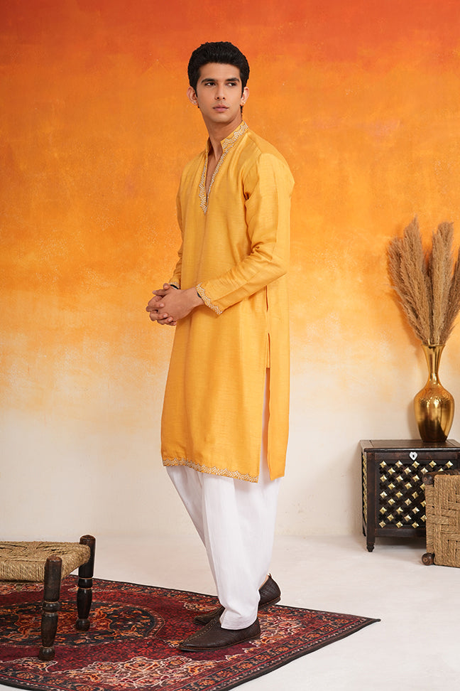 Kesar Men's Kurta