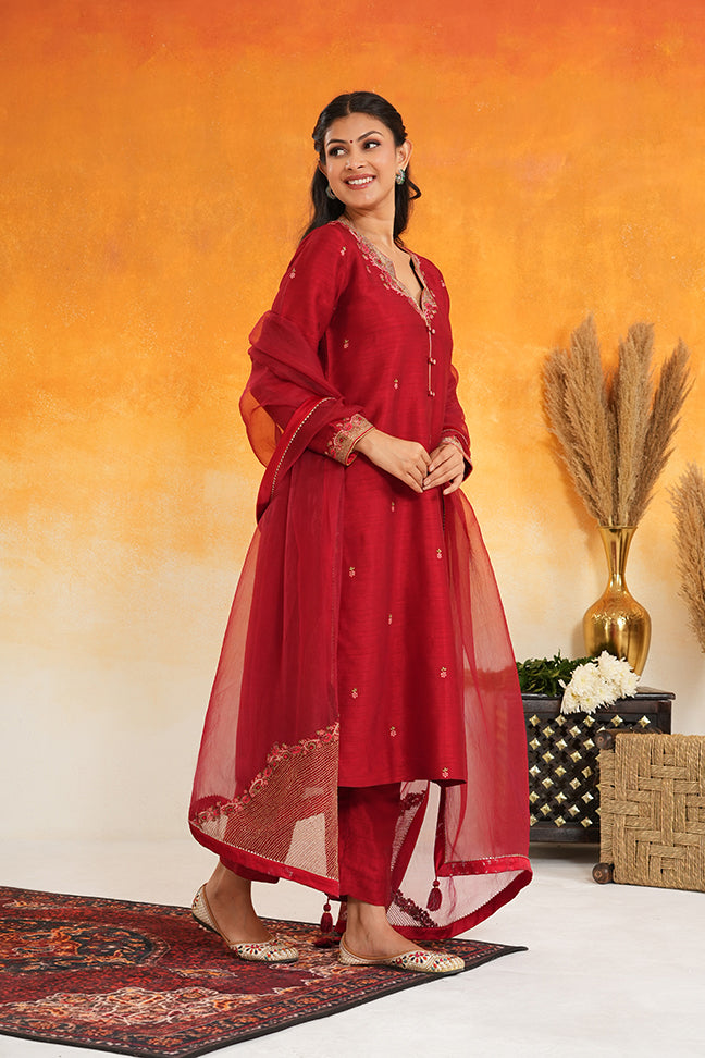 Laal Ishq Kurta Set