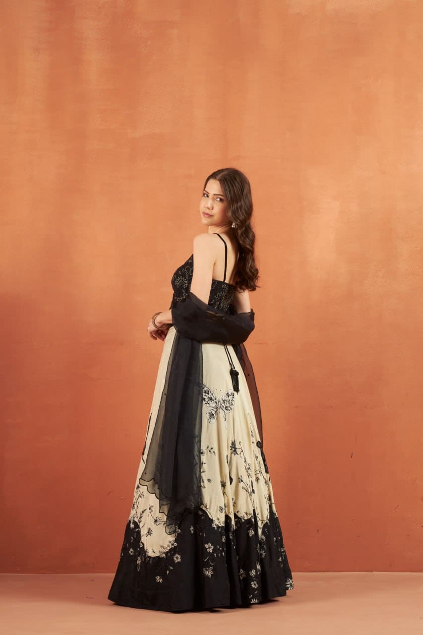 Titli Lehenga Set